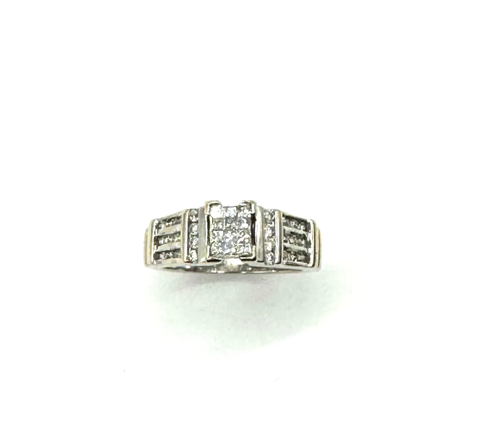 3/4 Ctw Quad Set Diamond Ring