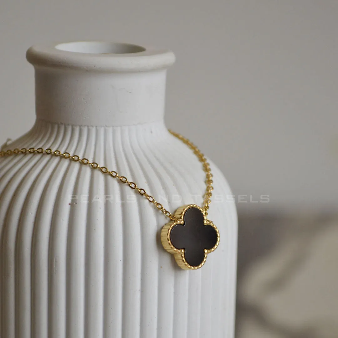 Clover necklace