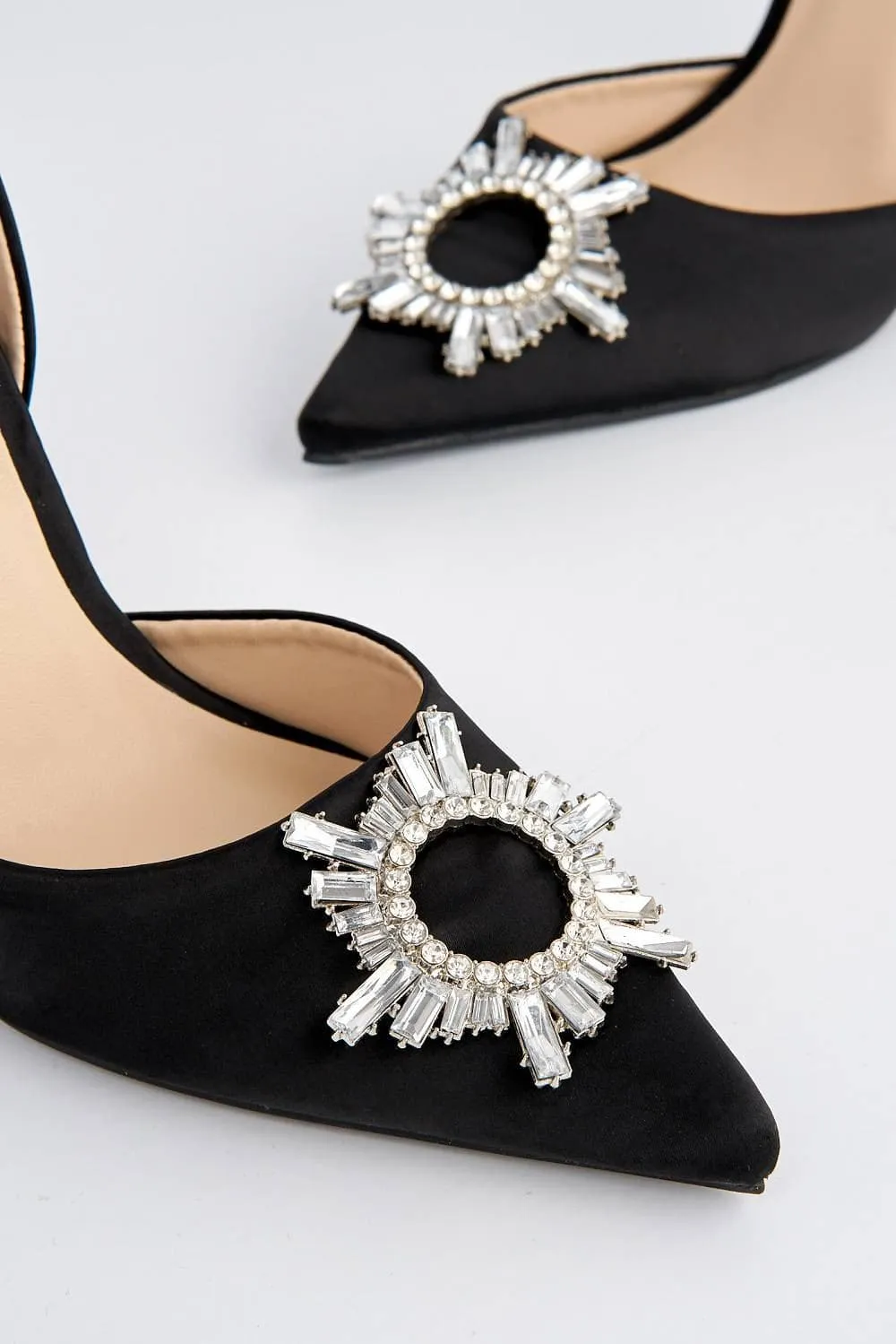 Girona Diamante Brooch Pointed Toe Spool Heel Court Shoe in Black