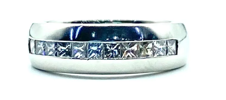 Platinum Diamond Anniversary Band